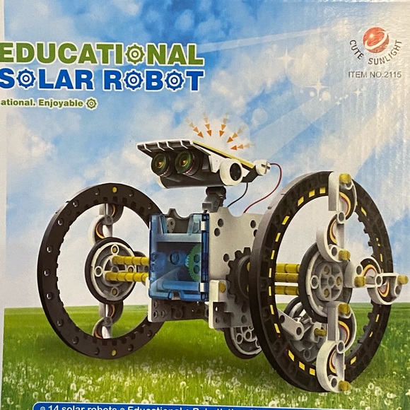🤖14 in 1 Build your own SOLAR ROBOT New In Box! Educational Kit - Picture 2 of 7
